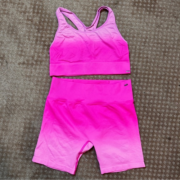 Victoria’s Secret PINK Matching Set Shorts & Bra Pink Ombré size M Biker - Picture 1 of 13